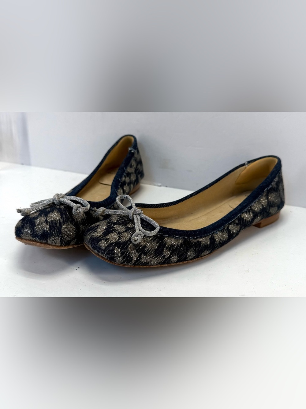 Stuart Weitzman Blue Denim silver glitter Patterned Ballet Flats women’s 7.5N